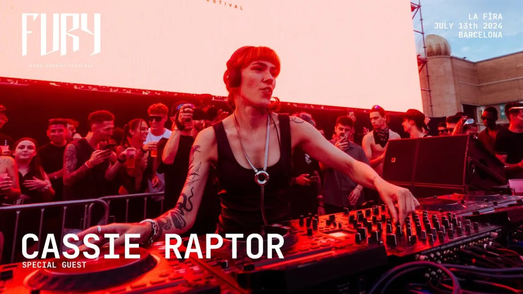 Cassie Raptor performing an electrifying acid techno set