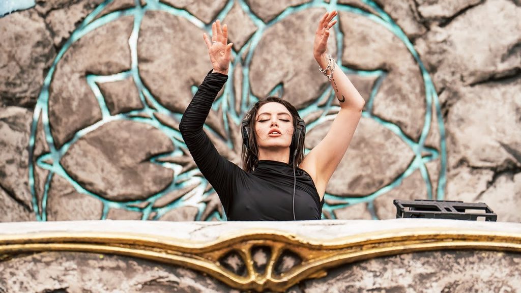 Sara Landry at Tomorrowland festival.