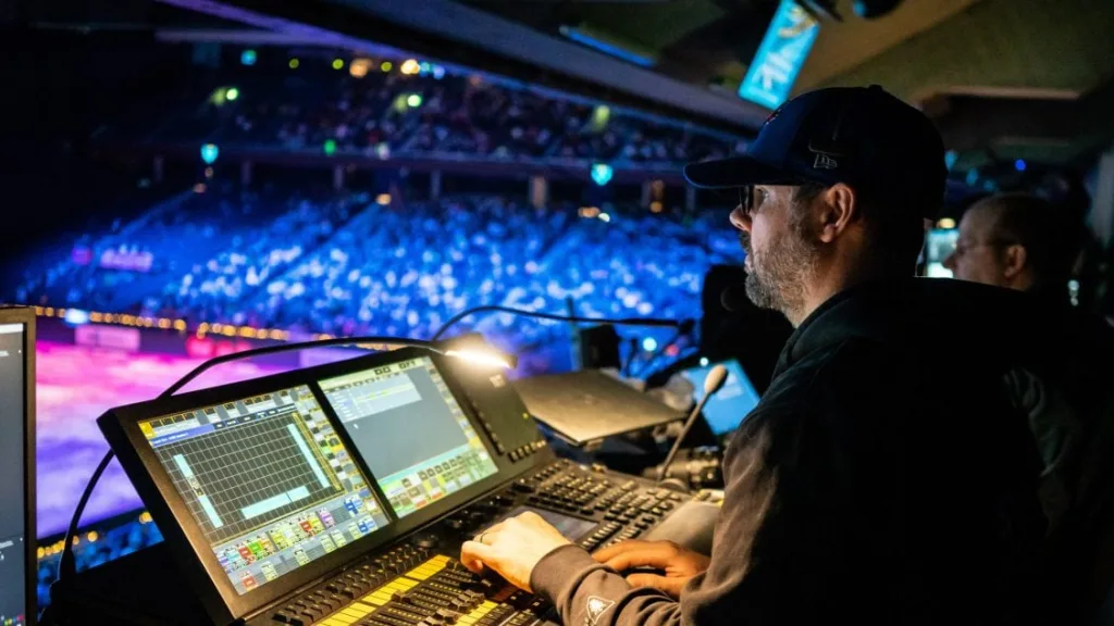 lightning engineer at live event stadium