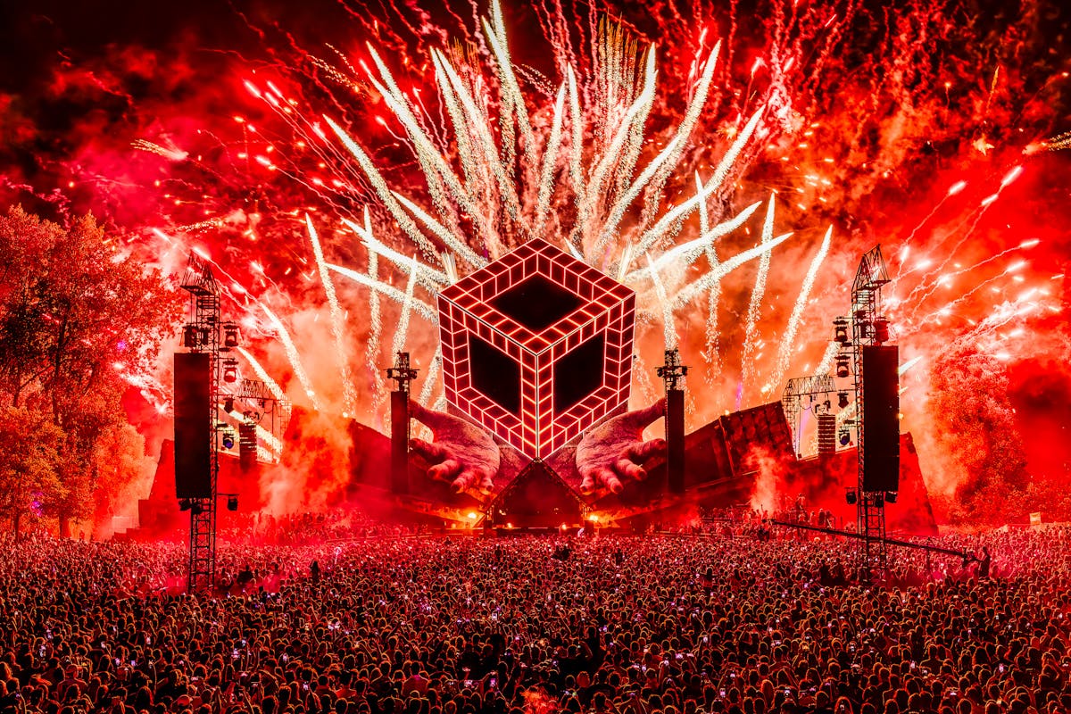 Mysteryland 2024 endshow cube and fireworks 2024