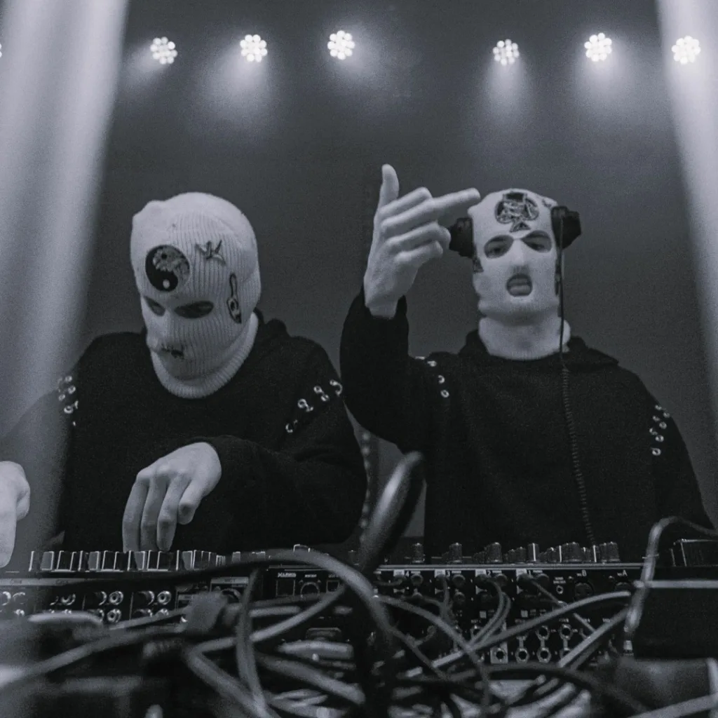 🎧 Hardtechnolivesets · Hard Techno Playlist 2025 🔥 2 GAUTAZ performing behind a DJ booth